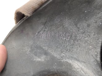 Frankreich 2.Weltkrieg , Gasmaske mit Filter  für Armee und Zivilbevölkerung Modell VERNON - FATRA