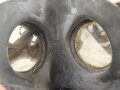 Frankreich 2.Weltkrieg , Gasmaske mit Filter  für Armee und Zivilbevölkerung Modell VERNON - FATRA