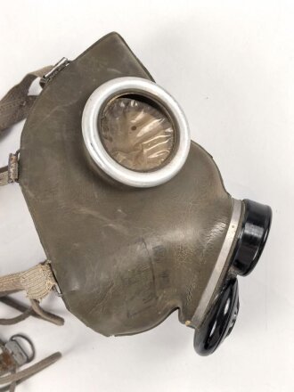 Frankreich 2.Weltkrieg , Gasmaske  für Armee und Zivilbevölkerung Modell VERNON - FATRA