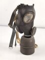 Frankreich 2.Weltkrieg , Zivilschutzgasmaske C38 mit Filter, Gummi weich