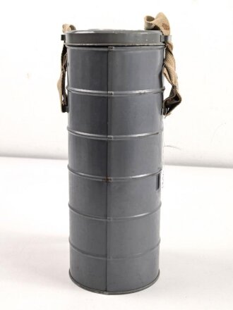 Belgien Gasmaske L-702 mit Filter in Bereitschaftsbüchse, Originallack