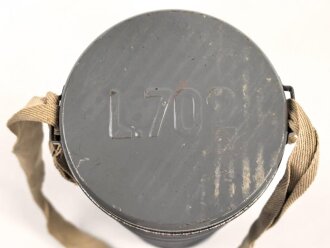 Belgien Gasmaske L-702 mit Filter in Bereitschaftsbüchse, Originallack