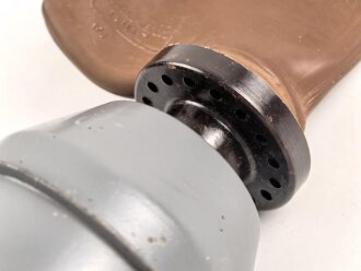 Belgien Gasmaske L-702 mit Filter in Bereitschaftsbüchse, Originallack