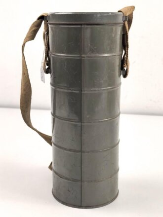 Belgien Gasmaske L-702 mit Filter in Bereitschaftsbüchse, Originallack
