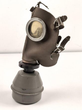 Belgien Gasmaske L-702 mit Filter in...