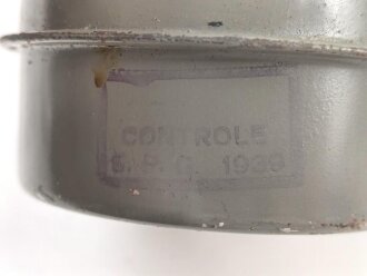 Belgien Gasmaske L-702 mit Filter in Bereitschaftsbüchse, Originallack