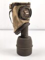 Frankreich 2.Weltkrieg , Gasmaske TC38 mit Filter in Bereitschaftsdose. Originallack