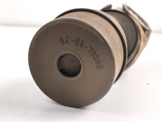 Frankreich 2.Weltkrieg , Gasmaske TC38 mit Filter in Bereitschaftsdose. Originallack