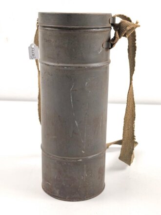 Frankreich 2.Weltkrieg , Gasmaske TC38 mit Filter in Bereitschaftsdose. Originallack
