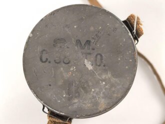 Frankreich  ,  Gasmaske C38 mit Filter in Bereitschaftsbüchse