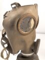 Frankreich  ,  Gasmaske C38 mit Filter in Bereitschaftsbüchse