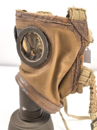 Frankreich 2.Weltkrieg , Gasmaske TC38 mit Filter