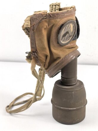 Frankreich 2.Weltkrieg , Gasmaske TC38 mit Filter