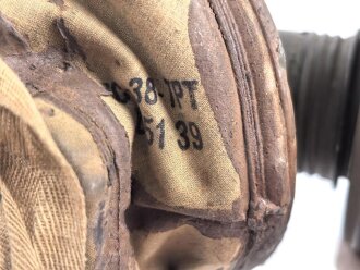 Frankreich 2.Weltkrieg , Gasmaske TC38 mit Filter, datiert 1939