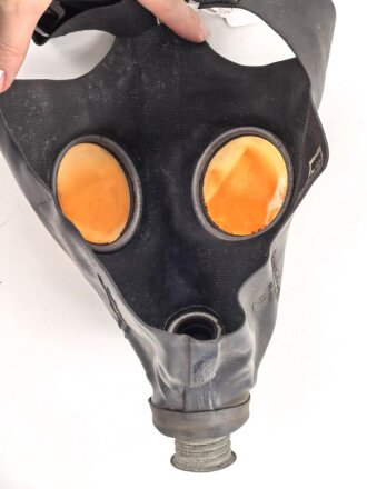 Belgien ,  Luftschutzgasmaske Englebert  E.V. 639, Gummi weich