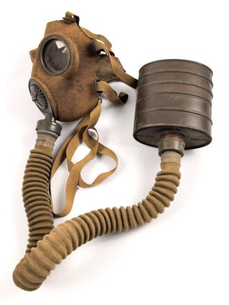 Tschechoslowakei 2.Weltkrieg, Gasmaske VZ35 mit langem Schlauch und grossem Filter