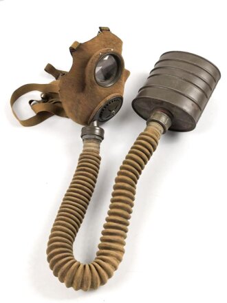Tschechoslowakei 2.Weltkrieg, Gasmaske VZ35 mit langem Schlauch und grossem Filter
