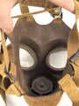 Tschechoslowakei 2.Weltkrieg, Gasmaske VZ35 mit langem Schlauch und grossem Filter