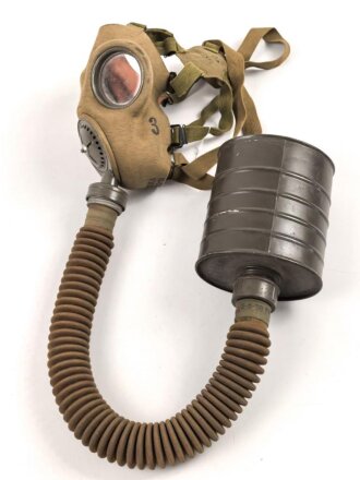 Tschechoslowakei 2.Weltkrieg, Gasmaske VZ35 mit langem Schlauch und grossem Filter
