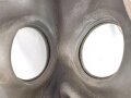 Tschechoslowakei 2.Weltkrieg, Gasmaske  Modell F.M. 3, Variante in Metall statt Pressmasse., Gummi angetrocknet