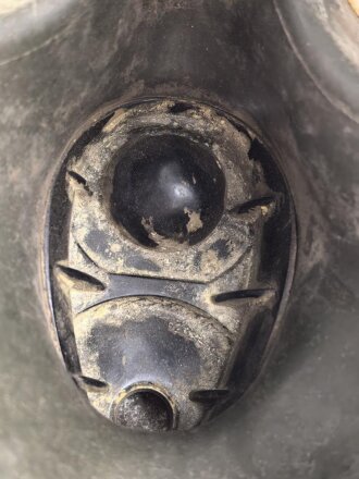 Tschechoslowakei , Gasmaske  Modell F.M. 3 mit Filter in Bereitschaftsbüchse. Der Filter aus dem 1950iger Jahren