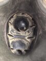 Tschechoslowakei , Gasmaske  Modell F.M. 3 mit Filter in Bereitschaftsbüchse. Der Filter aus dem 1950iger Jahren