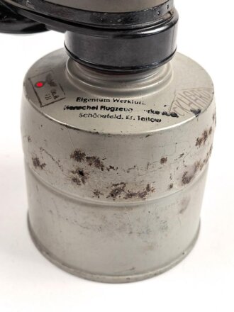 Luftschutz III.Reich, tschechische Gasmaske FM-3 mit Filter in Bereitschaftsbüchse, als Beute vereinnahmt und an den Luftschutz ausgegeben
