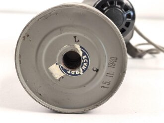 Luftschutz III.Reich, tschechische Gasmaske FM-3 mit Filter in Bereitschaftsbüchse, als Beute vereinnahmt und an den Luftschutz ausgegeben