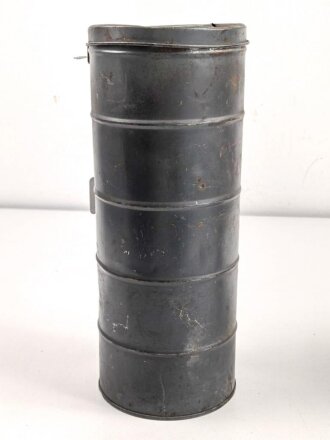 Luftschutz III.Reich, tschechische Gasmaske FM-3 mit Filter in Bereitschaftsbüchse, als Beute vereinnahmt und an den Luftschutz ausgegeben
