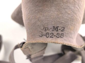 Luftschutz III.Reich, tschechische Gasmaske VZ35 mit Filter in Bereitschaftsbüchse, als Beute vereinnahmt und an den Luftschutz ausgegeben