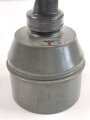 Luftschutz III.Reich, tschechische Gasmaske VZ35 mit Filter in Bereitschaftsbüchse, als Beute vereinnahmt und an den Luftschutz ausgegeben
