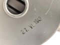 Luftschutz III.Reich, tschechische Gasmaske VZ35 mit Filter in Bereitschaftsbüchse, als Beute vereinnahmt und an den Luftschutz ausgegeben