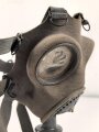 Luftschutz III.Reich, tschechische Gasmaske VZ35 mit Filter , als Beute vereinnahmt und an den Luftschutz ausgegeben