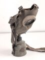 Luftschutz III.Reich, tschechische Gasmaske VZ35 mit Filter , als Beute vereinnahmt und an den Luftschutz ausgegeben