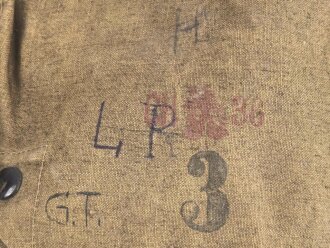 Luftschutz III.Reich, tschechische Gasmaske VZ35 mit Filter in Bereitschaftstasche, als Beute vereinnahmt und an den Luftschutz ausgegeben. Eigentumsvermerk Gerda Thum