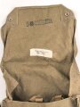 Luftschutz III.Reich, tschechische Gasmaske VZ35 mit Filter in Bereitschaftstasche, als Beute vereinnahmt und an den Luftschutz ausgegeben. Eigentumsvermerk Gerda Thum