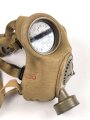 Luftschutz III.Reich, tschechische Gasmaske VZ35 , als Beute vereinnahmt und an den Luftschutz ausgegeben. Filtergewinde geändert für Deutschen Gasmaskenfilter