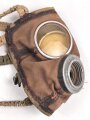 Ungarn, Gasmaske für Industrie und Luftschutz . Gummierung innen ausgetrocknet, bröselt vor sich hin.