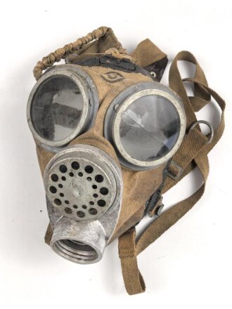 Ungarn 2. Weltkrieg, Armeegasmaske Modell 1934. Maskenkörper angetrocknet