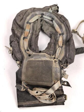 Russland, Gasmaske Modell IP-4 an einer Art Tauchretter ? Guter Gesamtzustand