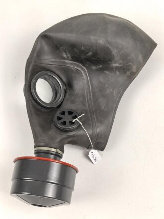 Schweiz, Bergungsmaske für Luftschutz mit Filter, guter Zustand, datiert 1965