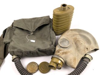 Russland, Gasmaske GP5  , mit Schlauch und Filter in Bereitschaftstasche. Guter Gesamtzustand