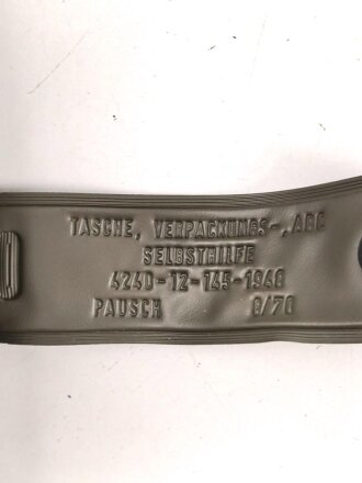 Bundeswehr, Gasmaske Modell 1965 in Tasche, mit Zubehör. Gebraucht