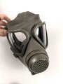 Bundeswehr, Gasmaske Modell 1965 in Tasche, mit Zubehör. Gebraucht