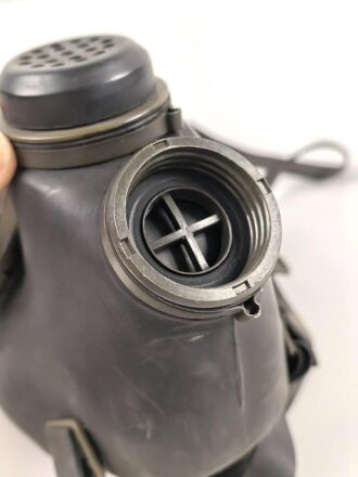 Deutschland, Gasmaske Zivilschutz M65Z, sehr guter Zustand