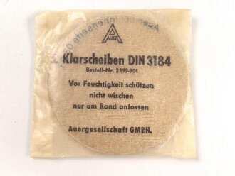 Deutschland,  Bereitschaftsbüchse aus Kunststoff  für eine Gasmaske der Firma "DRAEGER"