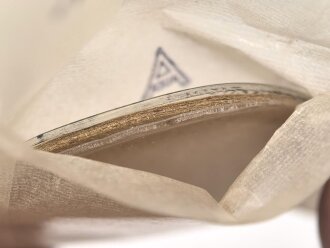 Deutschland,  Bereitschaftsbüchse aus Kunststoff  für eine Gasmaske der Firma "DRAEGER"