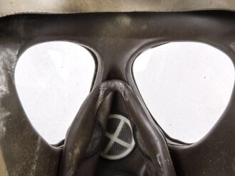 Deutschland,  Atemschutzmaske Draeger Karetta M, Maskenkörper ausgetrocknet