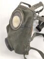 Deutschland,  Atemschutzmaske AUER Modell 747, Maskenkörper angetrocknet