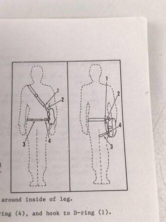 U.S. Technical Manual 3-4240-339-10 "Chemical-Biological Mask: Field M40 " February 1994, DIN A6